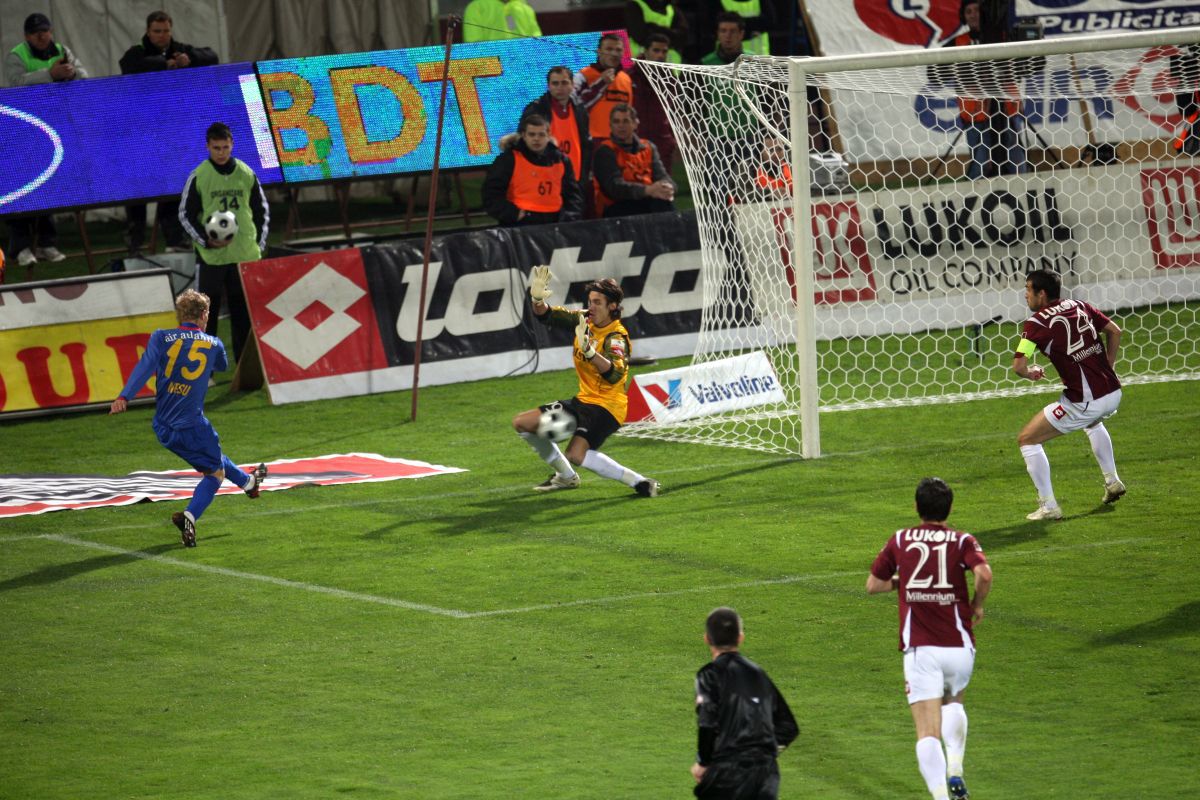 Istoria e de partea lor! 3 episoade tari din rivalitatea tumultoasă Rapid - FCSB