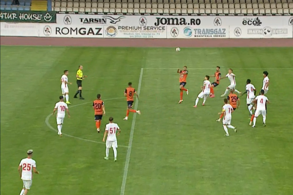 „Groaznic!” » Gafă imensă în primul meci al etapei din Liga 2