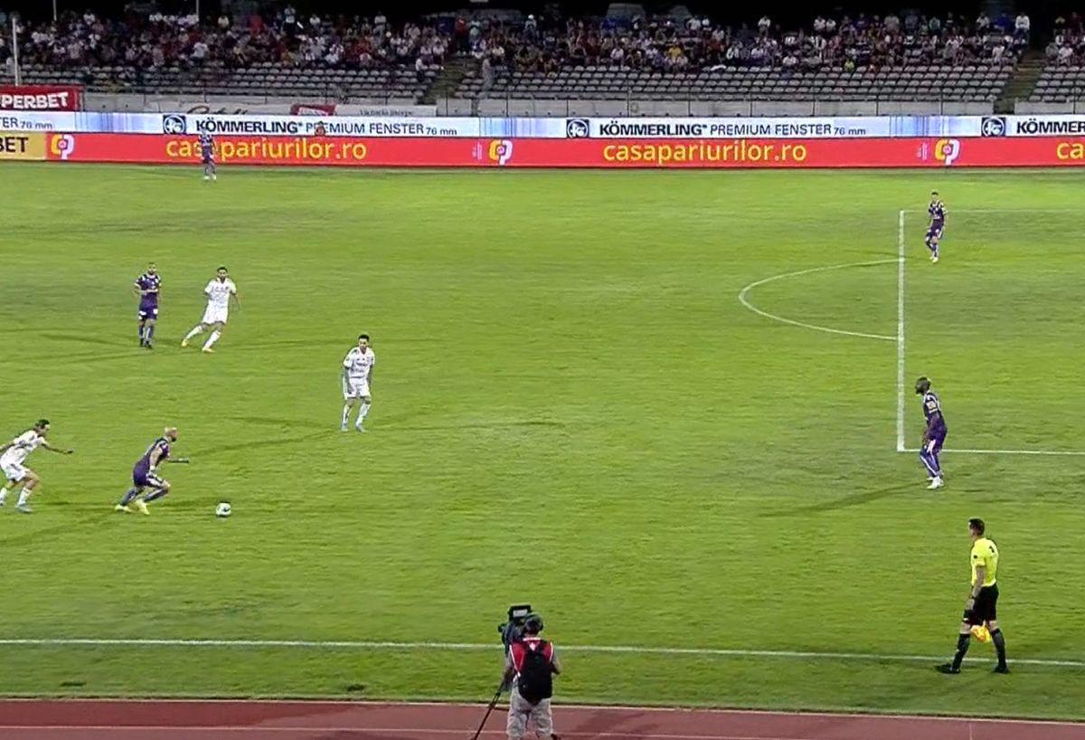 Iasmin Latovlevici, gafă de amator în FC Argeș - FCU Craiova! Compagno i-a mulțumit și a înscris