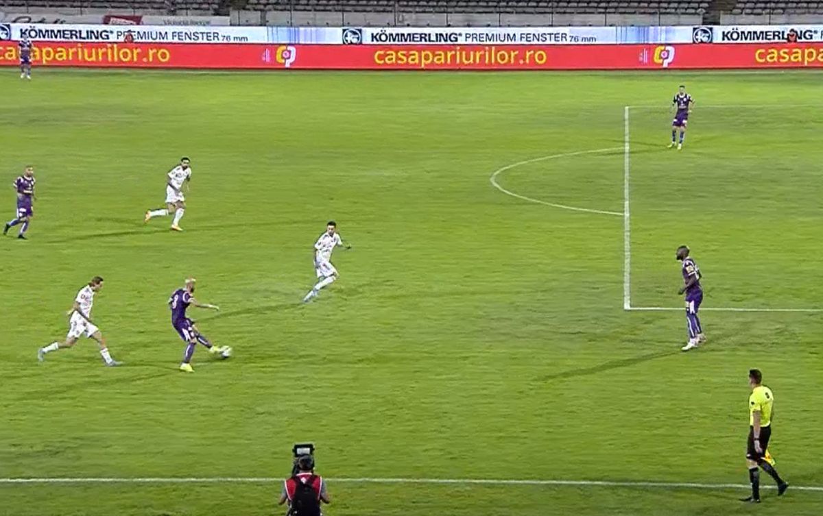 Iasmin Latovlevici, gafă de amator în FC Argeș - FCU Craiova! Compagno i-a mulțumit și a înscris