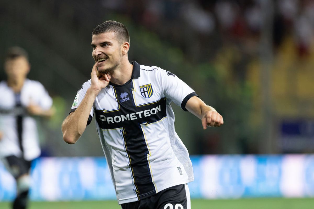 Românii au făcut show în primul meci al sezonului din Serie B! Dennis Man și Valentin Mihăilă, goluri în Parma - Bari