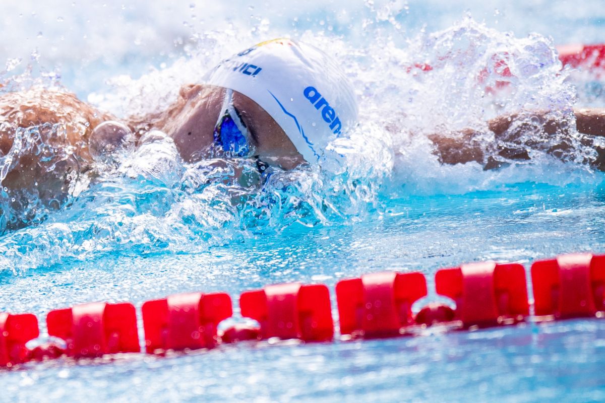David Popovici, RECORD EUROPEAN în semifinala probei de 100 de metri liber de la CE! Rezultatele complete ale românilor