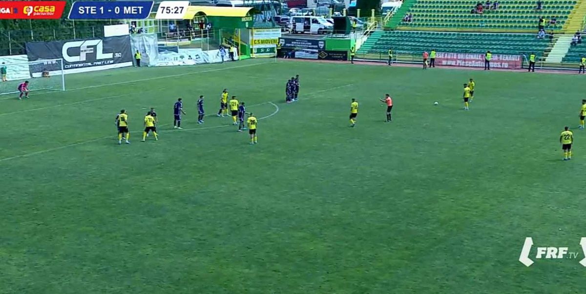 Scandal imediat după Steaua - Metaloglobus » Oprița și Vîrtej au sărit la arbitru: „Penalty discutabil”