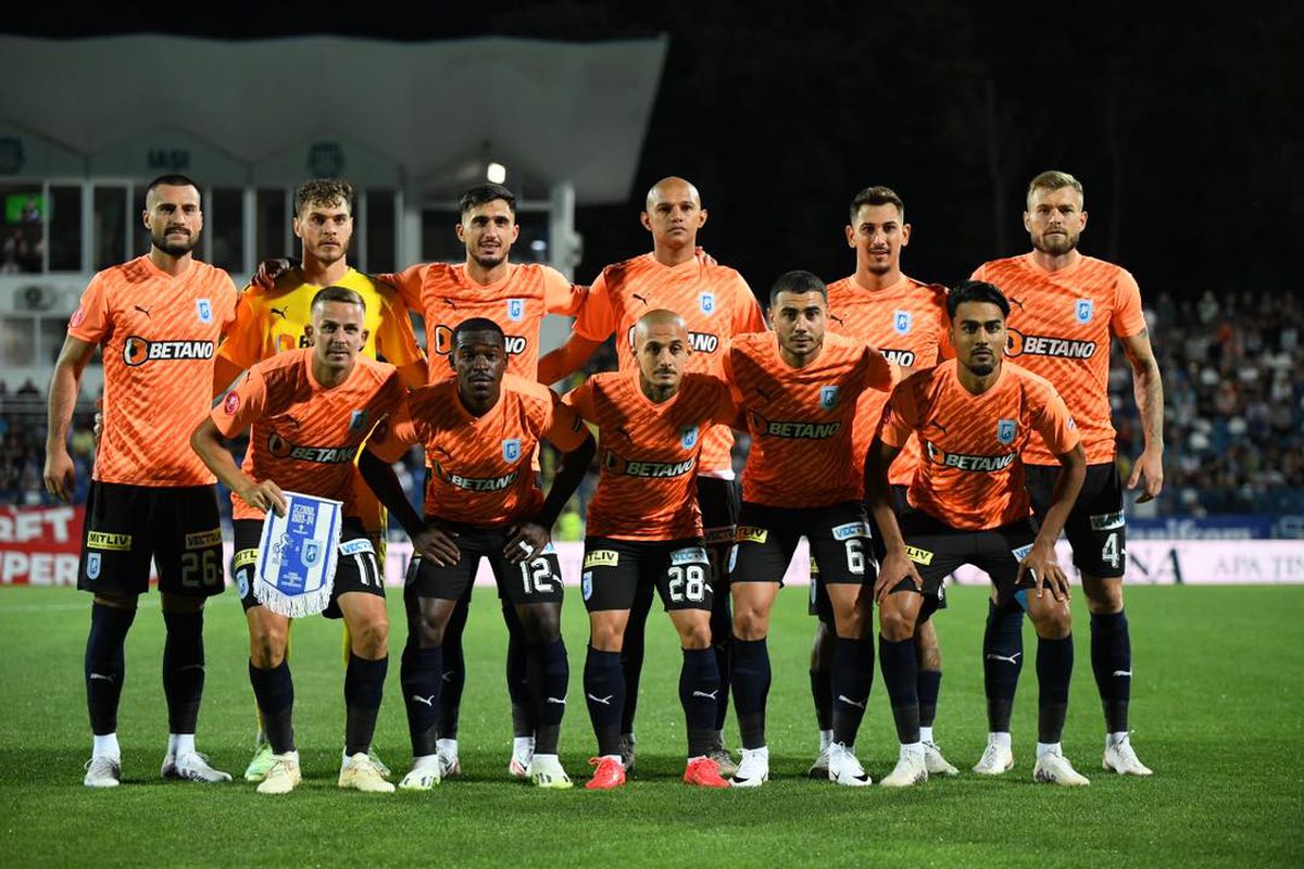 „Roșul” dictat de Istvan Kovacs a declanșat tiki-taka oltenească » Craiova lui Reghecampf a făcut spectacol la Iași și urcă pe 2! Clasamentul ACUM