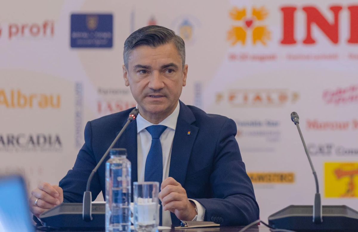 Vali Moraru l-a “curentat” pe Mihai Chirica, după ce primarul Iașiului a făcut scandal: “Rușine, hoție!” vs “Atitudine NESIMȚITĂ! Băi, oameni buni, voi vă dați seama pe cine votați?”