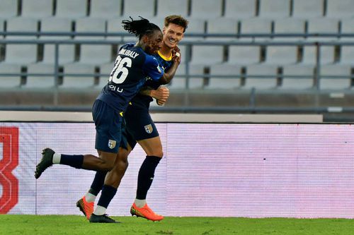 Extrema dreapta Dennis Man (24 de ani) a înscris un gol în victoria obținută de Parma pe terenul lui Bari, scor 3-0, într-o partidă din turul 2 din Cupa Italiei. 
Foto: Imago