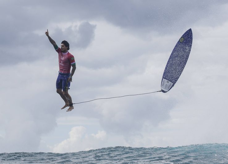 Gabriel Medina, în proba de surfing / FOTO: Imago