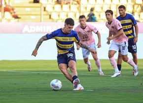 Dennis Man a ratat un penalty, sub privirile lui Lucescu, și nu a scăpat după meci: „Nu este prima oară când se întâmplă asta”