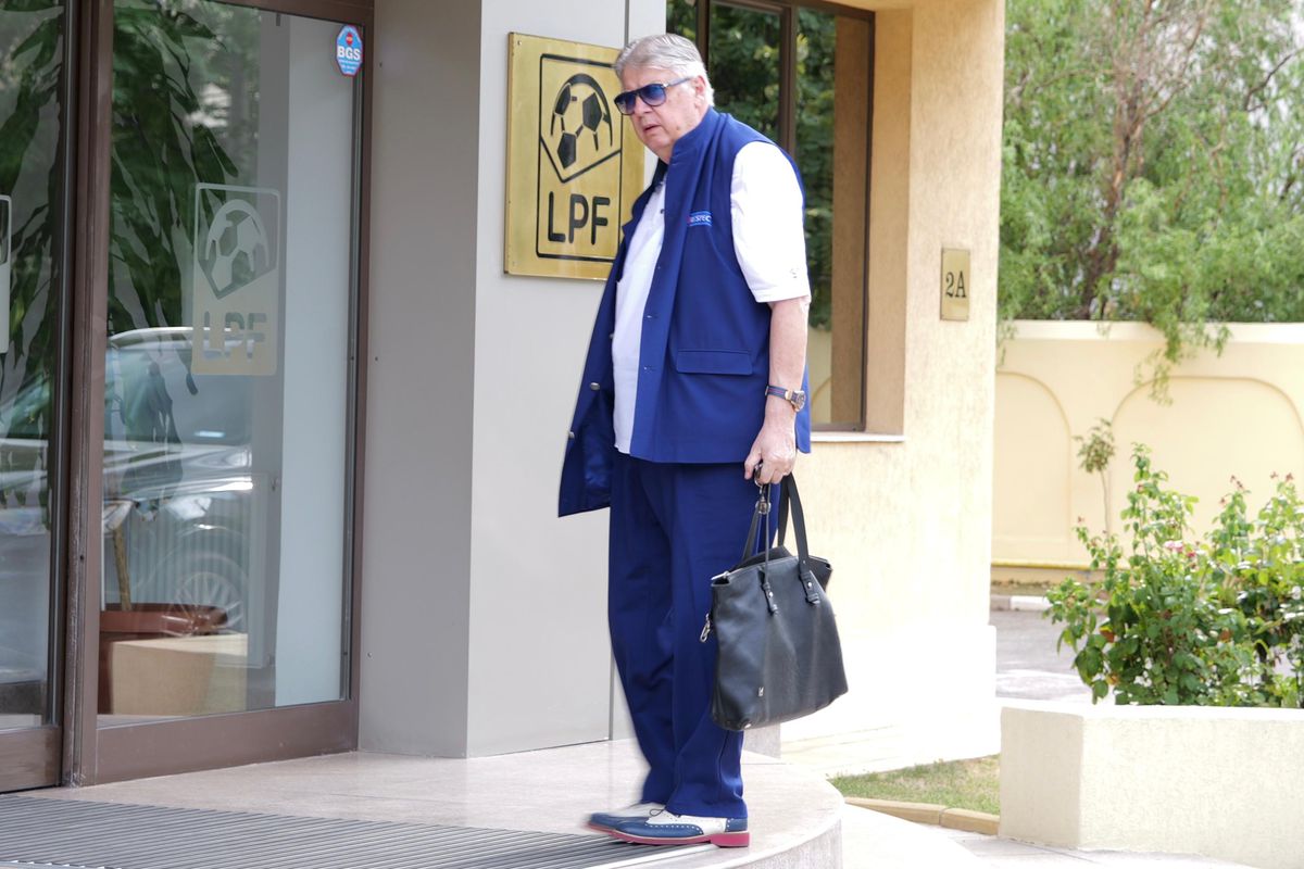 Deznodământ după o oră la Adunarea Generală: Rapid a dat-o la pace cu Gino Iorgulescu, deși venise cu artileria grea la LPF