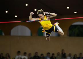 Armand Duplantis, un nou record mondial la săritura cu prăjina: 6,29 metri! Bate reperul lumii pentru a 13-a oară din 2020 încoace