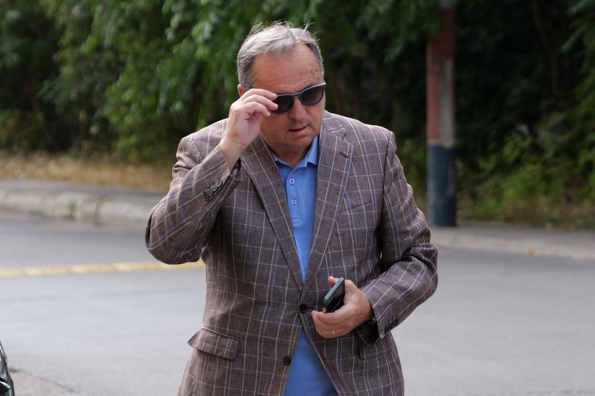 Deznodământ după o oră la Adunarea Generală: Rapid a dat-o la pace cu Gino Iorgulescu, deși venise cu artileria grea la LPF