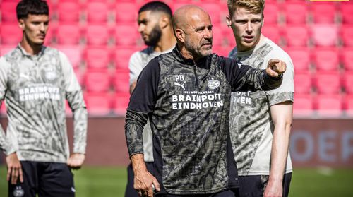 Dennis Man, la primul antrenament de marți cu Peter Bosz la PSV Eindhoven / Foto: X Rik Elfrink