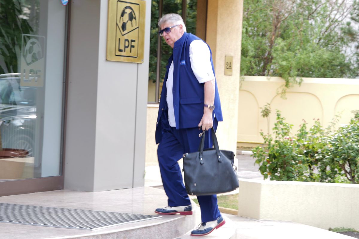 Deznodământ după o oră la Adunarea Generală: Rapid a dat-o la pace cu Gino Iorgulescu, deși venise cu artileria grea la LPF