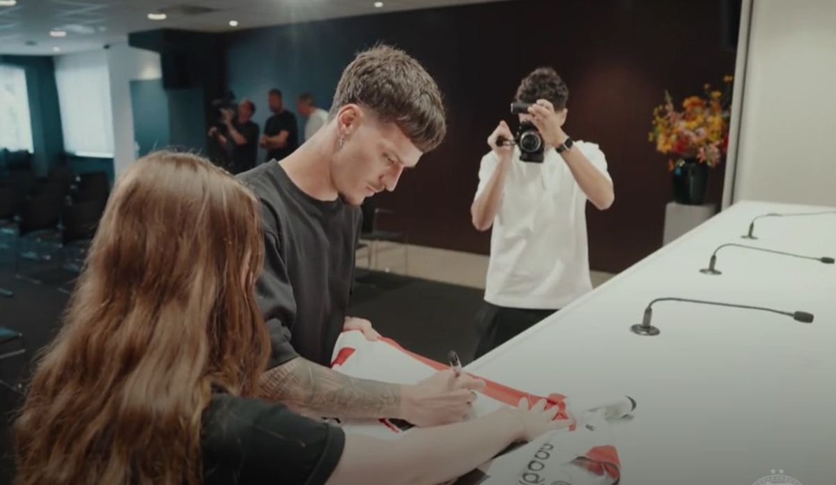 Cum s-a descris Dennis Man în fața olandezilor: „Acesta sunt eu ca fotbalist” + De ce a ales numărul 27