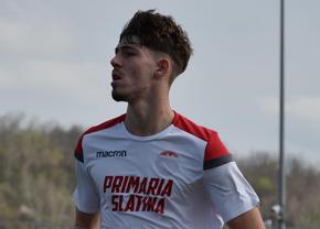 „Caz de targă” în fotbalul românesc: l-a alungat pe puștiul-bombă din Academie ca să ia stranieri pe salarii mari » Este urmărit în Italia și Suedia și eligibil pentru Ucraina