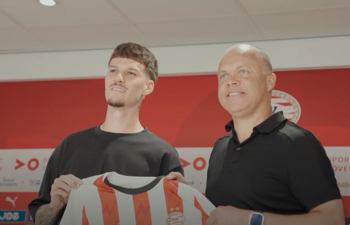 Dennis Man a fost prezentat de PSV Eindhoven