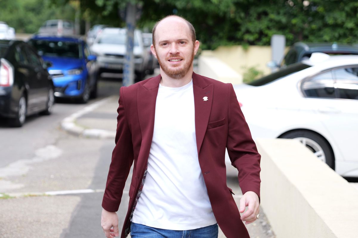 Deznodământ după o oră la Adunarea Generală: Rapid a dat-o la pace cu Gino Iorgulescu, deși venise cu artileria grea la LPF