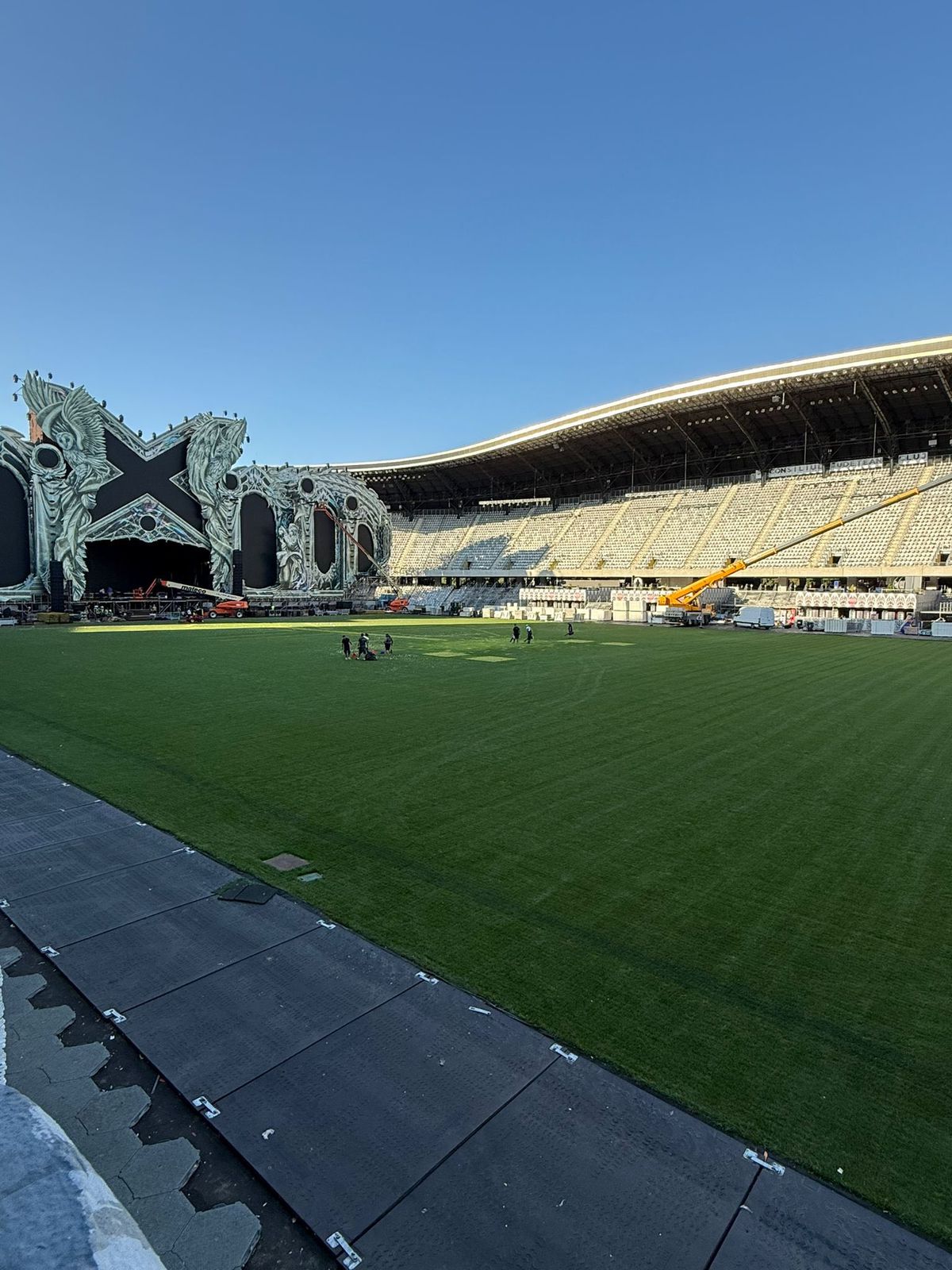Incredibil cum arată gazonul pe Cluj Arena, după Untold