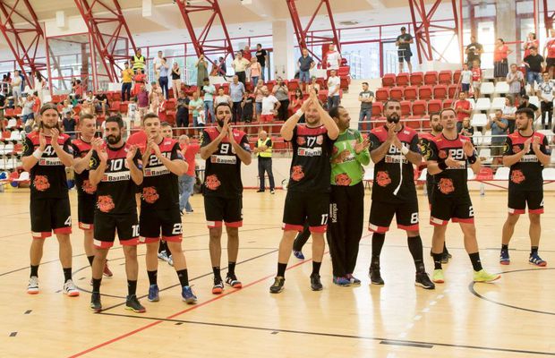 KADETTEN - DINAMO 28-28 // Cu emoții! Dinamoviștii obțin un prim punct în Liga Campionilor