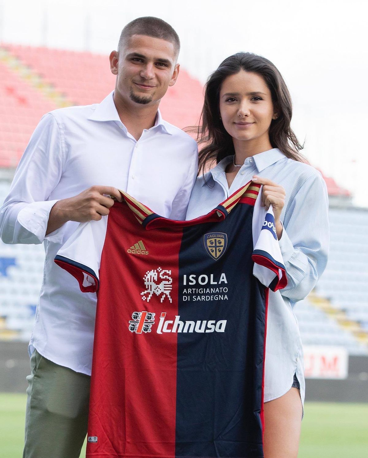 Răzvan Marin, prezentat la Cagliari