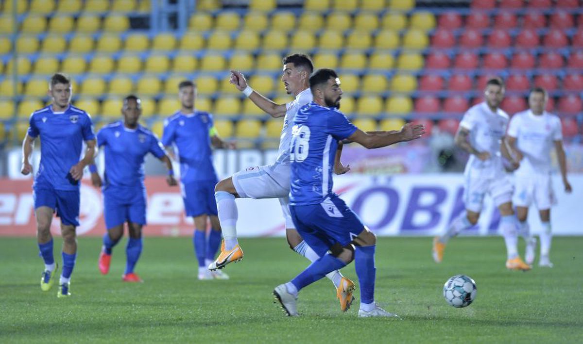 EXCLUSIV Detalii INCREDIBILE despre focarul de la FCSB: două cazuri de COVID ascunse! Discuții cu UEFA încă de joi: „Pe cine am putea să avem pe bancă?"