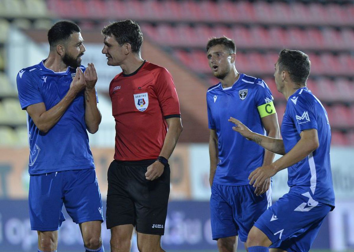 EXCLUSIV GSP LIVE. FCSB, scoasă din lupta la titlu: „Depinde cine face echipa și schimbările”