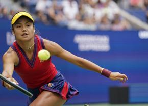 Englezii au găsit cheia succesului Emmei Răducanu » Trucul folosit de tatăl român al campioanei de la US Open
