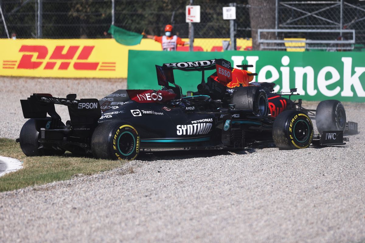 Accident Hamilton - Verstappen MP al Italiei + Imagini MP al Italiei