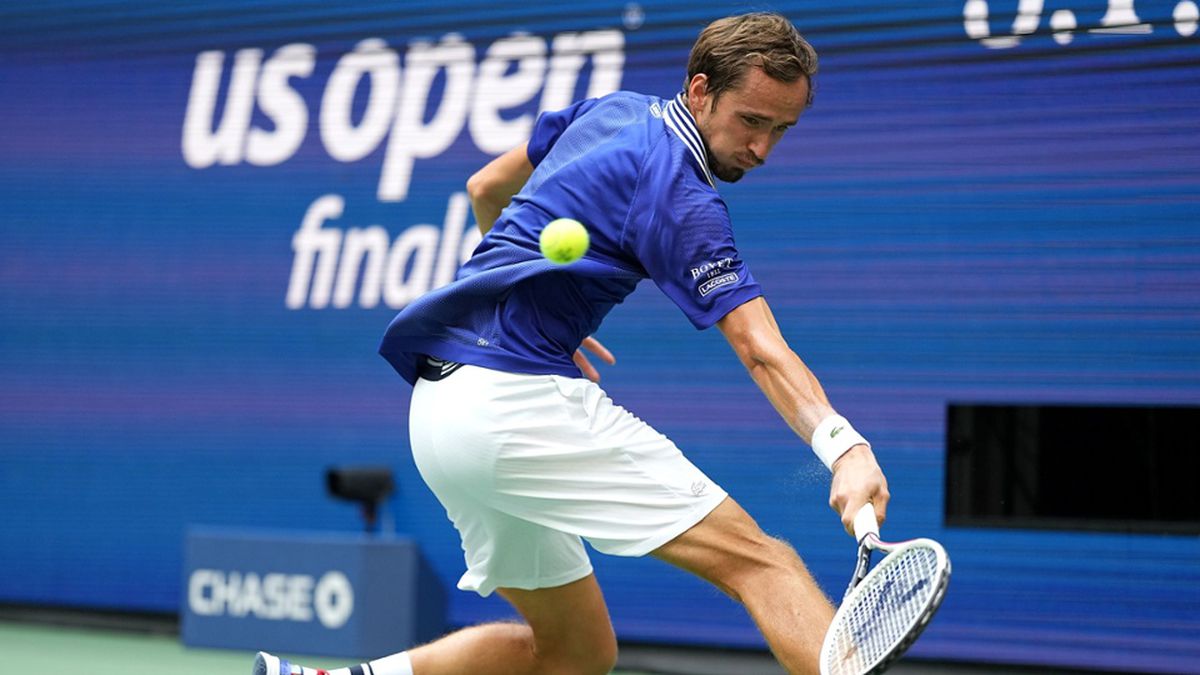 Daniil Medvedev, primul „NextGen” campion de Grand Slam » L-a învins pe Novak Djokovic în finala de la US Open și i-a blocat calea spre istorie