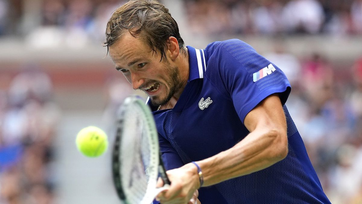 Daniil Medvedev, primul „NextGen” campion de Grand Slam » L-a învins pe Novak Djokovic în finala de la US Open și i-a blocat calea spre istorie