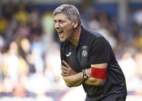 Tensiune la Anderlecht înainte de meciul cu FCSB » Fanii furioși i-au cerut demisia antrenorului și i-au așteptat pe jucători la cantonament!