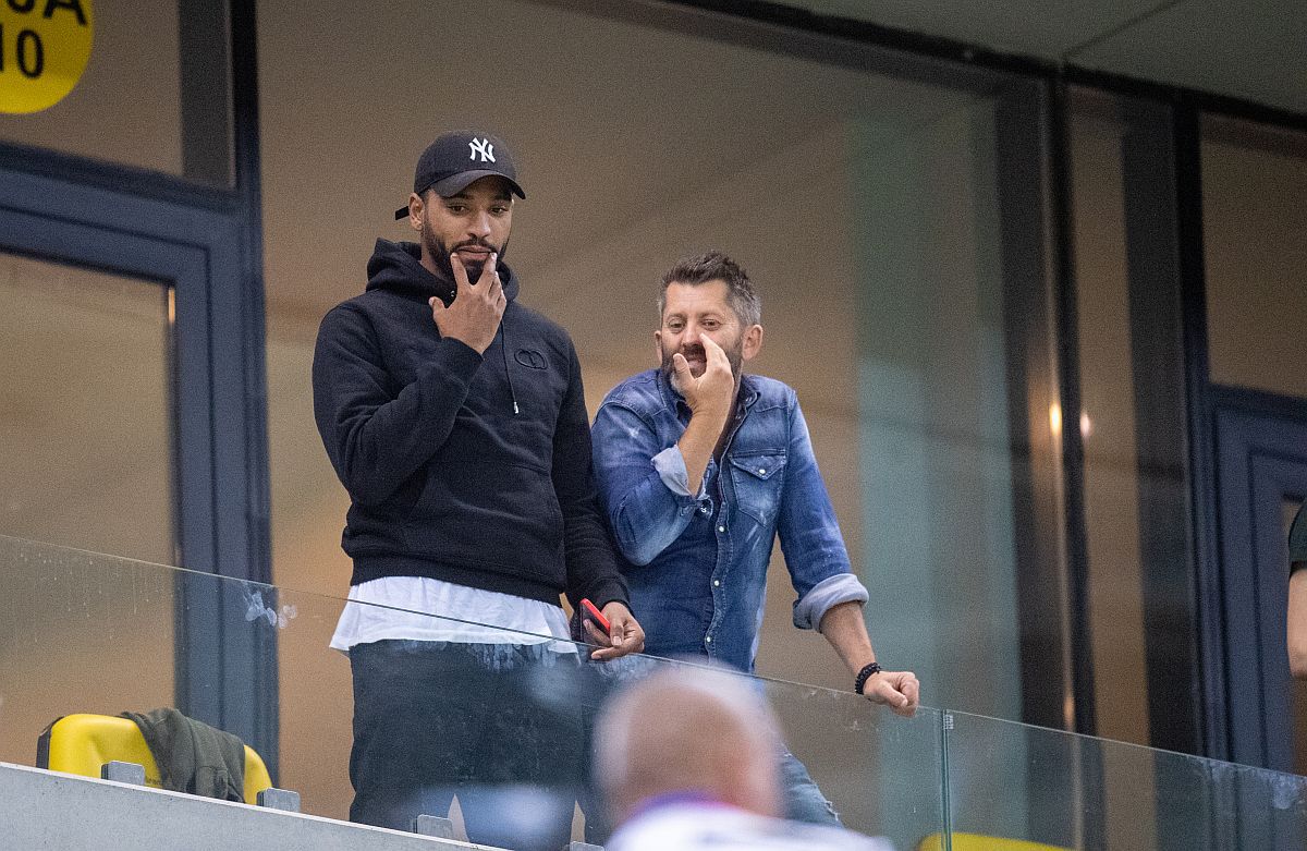 Nicolae Dică, enervat de reporteri: „Ce jucători cu experiență? Când îi bag nu e bine, când nu îi bag... Să venim cu cei de la Liga 3?”