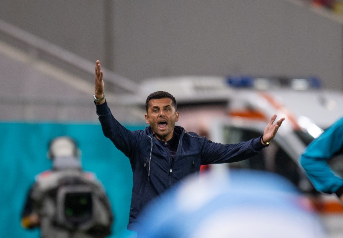 L-au „sabotat” jucătorii de la FCSB pe Dică? Opinia fostului stelist: „Debandadă, amatorism total!”