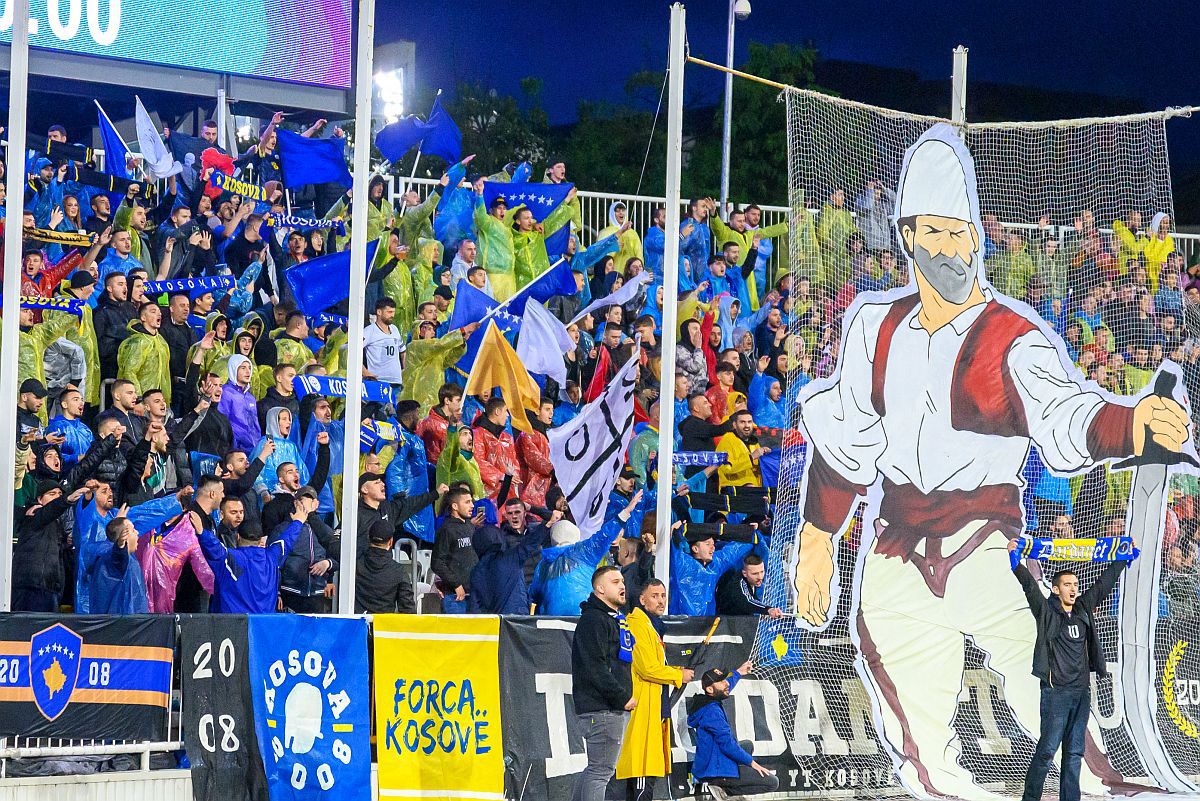 Reacție DURĂ de la Priștina, după incidentele de pe Arena Națională: „Nu ne vom opri în fața acestor mici fasciști! Kosovo e eternă!”