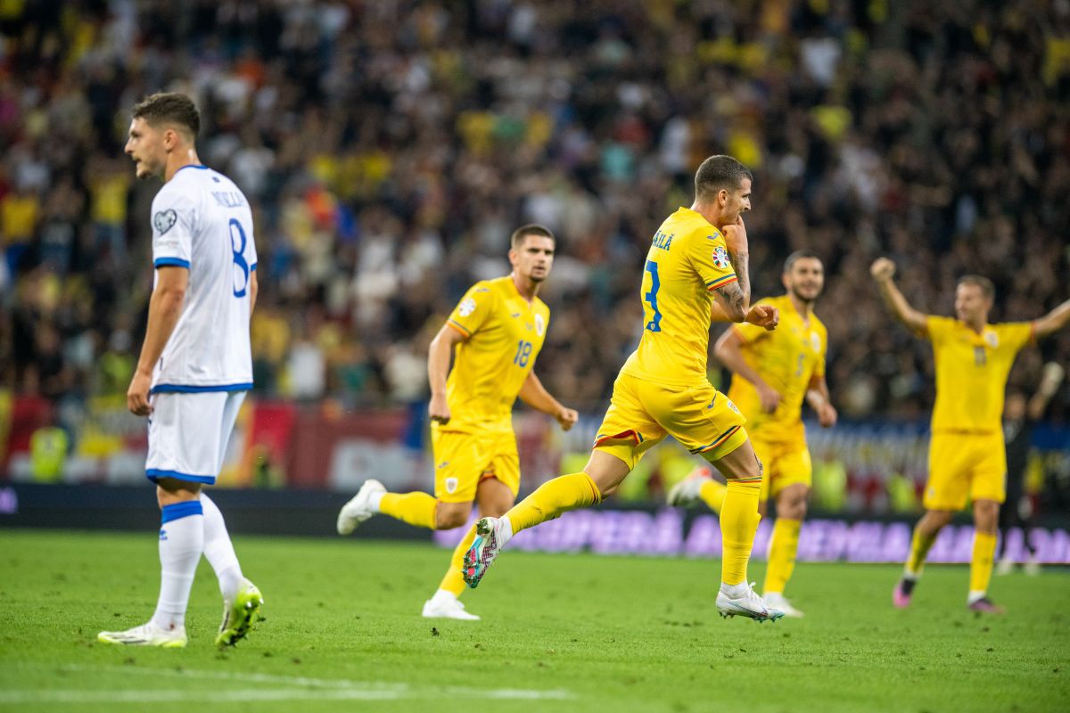 „Și noi trebuia să ieșim de pe teren de vreo 30-40 de ori” » Nicolae Stanciu: „«Uniți sub tricolor» au fost mereu cu noi, să vă zic ce spunea atacantul kosovar”