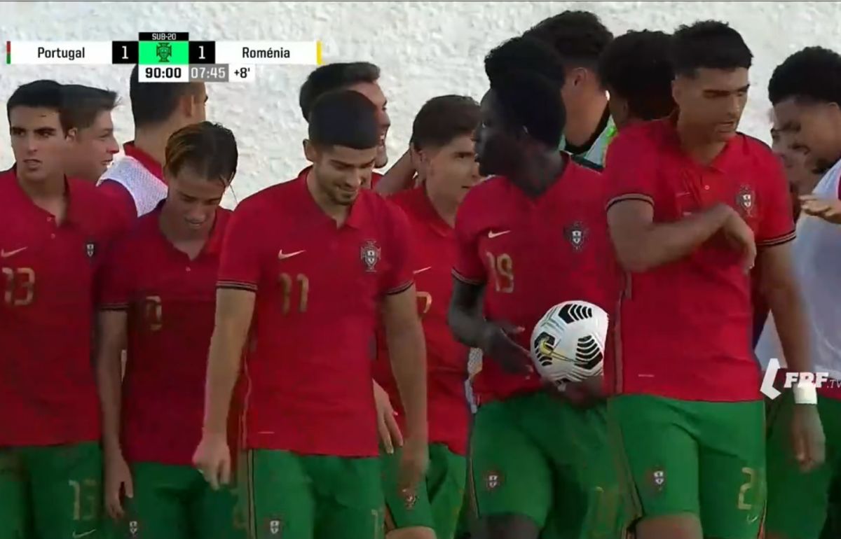 Am dat gol în secunda 8, am pierdut în 90+8 » Costin Curelea, primul eșec pe banca naționalei U20