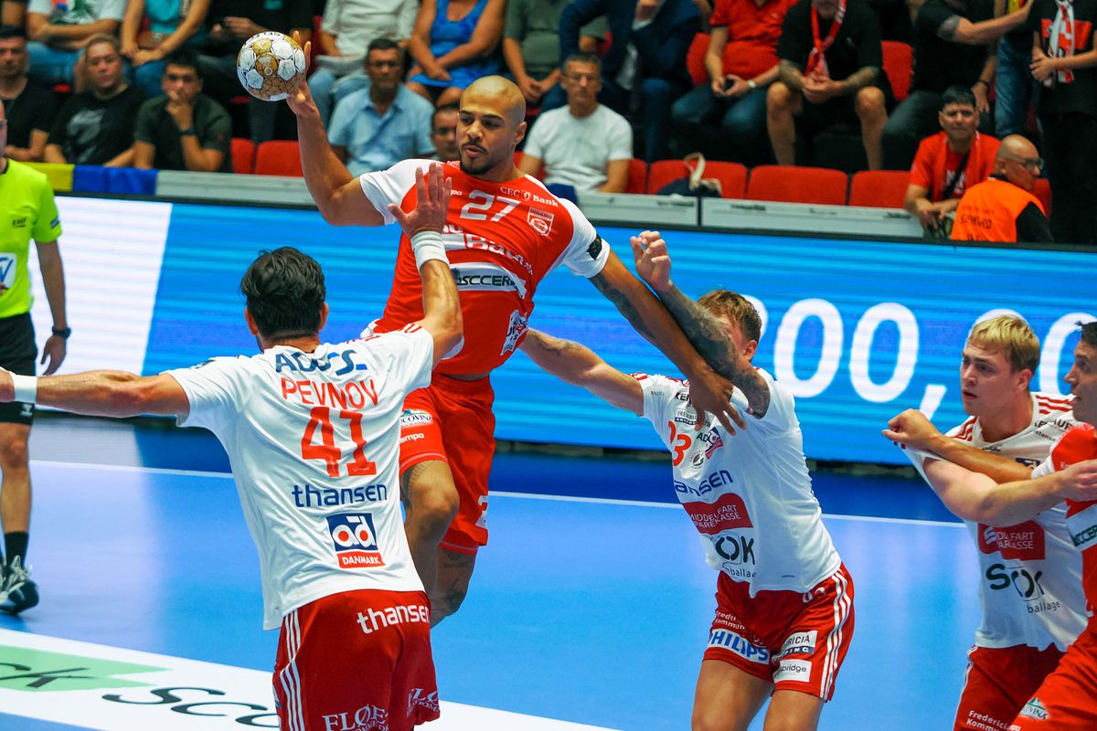 În seara în care Cristina Neagu și-a anunțat retragerea, Dinamo a câștigat lejer la debutul în Liga Campionilor