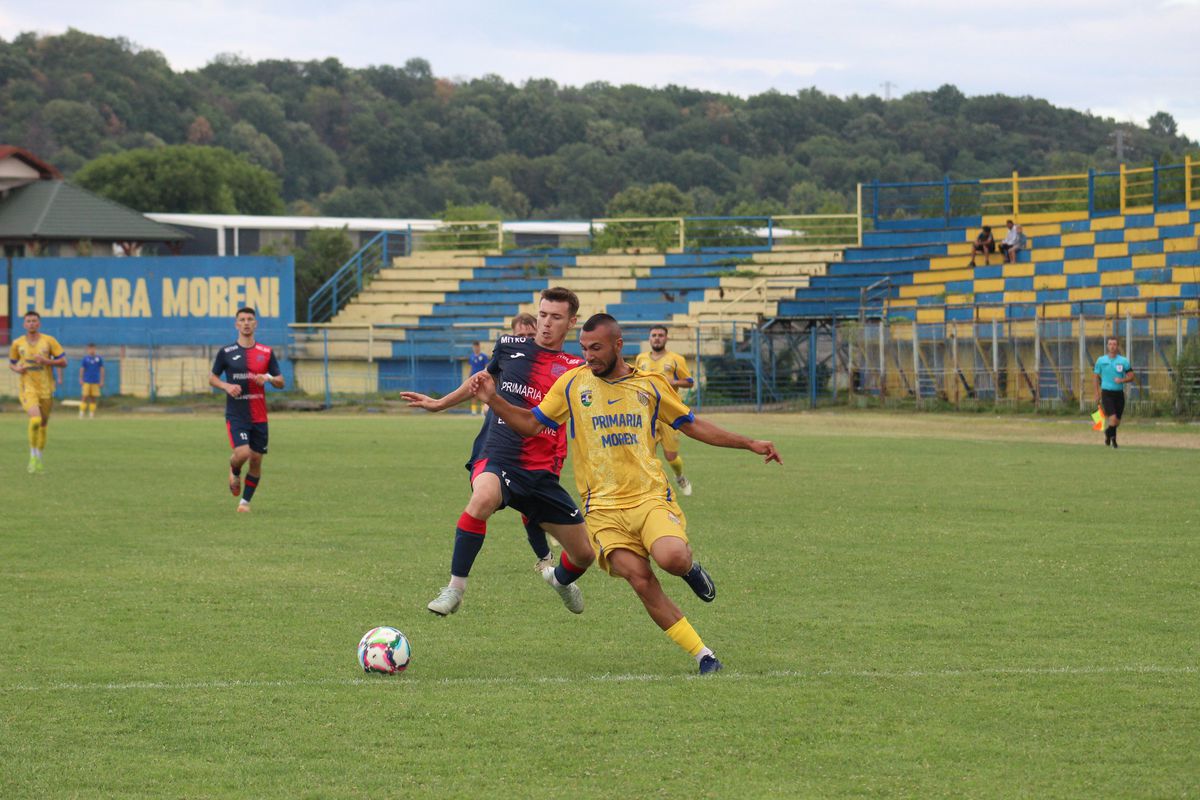 Nimeni nu știe cum a apărut sigla pe tricouri » Situație de râsu'-plânsu' la clubul din România: „Am vorbit cu contabila, a costat 69 de lei”