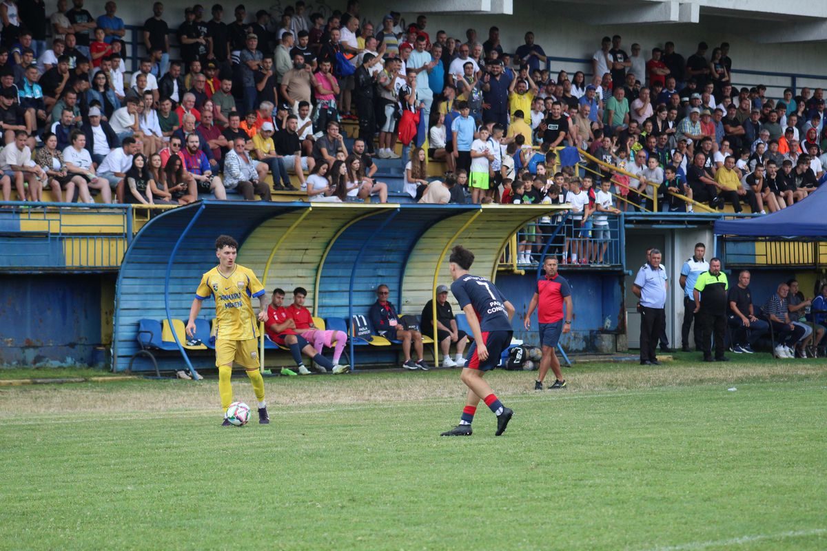 Nimeni nu știe cum a apărut sigla pe tricouri » Situație de râsu'-plânsu' la clubul din România: „Am vorbit cu contabila, a costat 69 de lei”