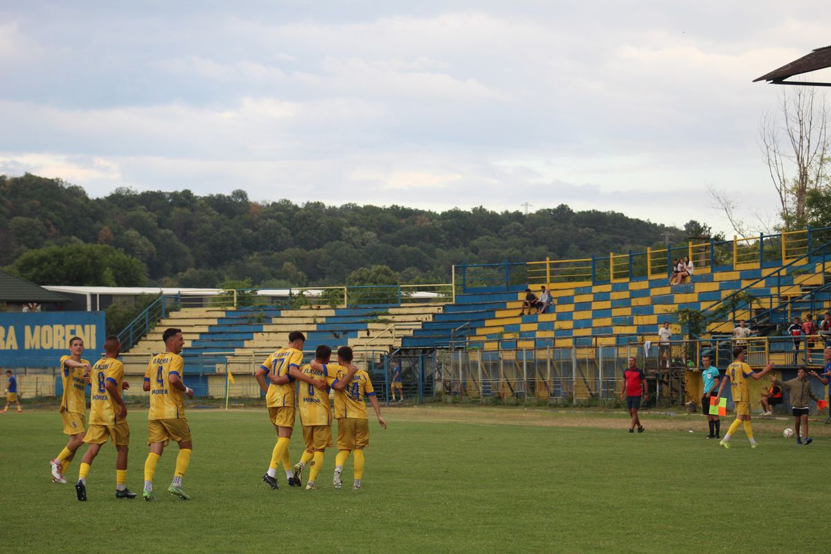 Nimeni nu știe cum a apărut sigla pe tricouri » Situație de râsu'-plânsu' la clubul din România: „Am vorbit cu contabila, a costat 69 de lei”