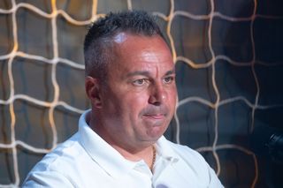 Drama lui Florentin Petre: „Mi-a căzut părul, am slăbit 12 kg” » Întâlnirea cu Becali: „Am plâns 30 de minute. Gigi mi-a pus în mână...”