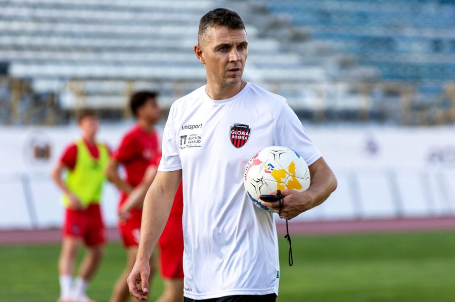 Viorel Moldovan, sunat să vină antrenor la echipa din România