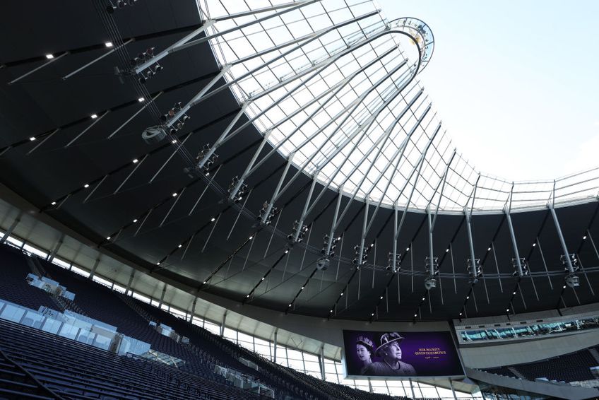 Radu Drăgușin este protagonist într-un clip inedit de prezentare al stadionului lui Tottenham. Imaginile postate de Celine Dept, belgianca-influencer în fotbal, au strâns milioane de vizualizări.