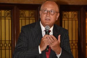 După succesul de la Udine, Dan Șucu a făcut-o pe Moș Crăciun la Genoa » „Ce frumoși sunteți, toți și toate!”