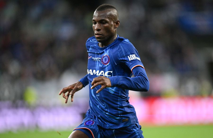 Nicolas Jackson, pe vremea când evolua pentru Chelsea, foto: Guliver/gettyimages „Mama a murit, sora a făcut cancer” » Vincent Kompany, declarații tulburătoare înainte de Bayern - Hamburg în Bundesliga