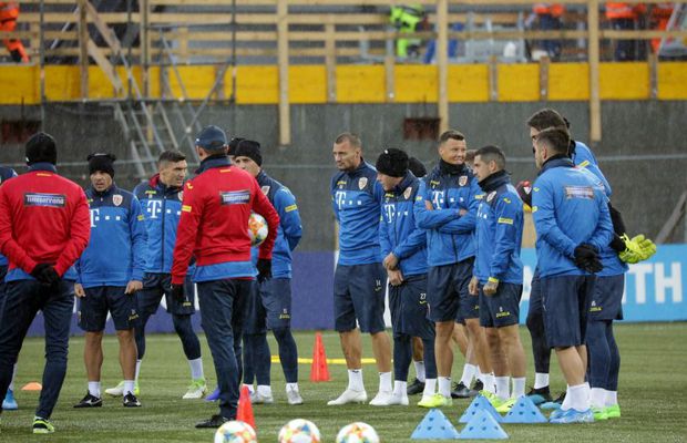 FEROE - ROMÂNIA // Feroezii încearcă să-i pună în încurcătură pe români! FRF: „Decizie cel puțin inedită” + câți fani români vor fi și ce numere și-au ales „tricolorii”