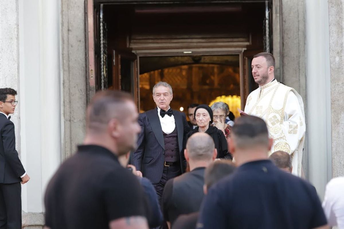 VIDEO + FOTO // Nunta fiicei lui Gigi Becali / Afară-i vopsit gardul, înăuntru-i leopardul: Anamaria Prodan și MM Stoica, cea mai surprinzătoare ipostază de la nunta anului 2019