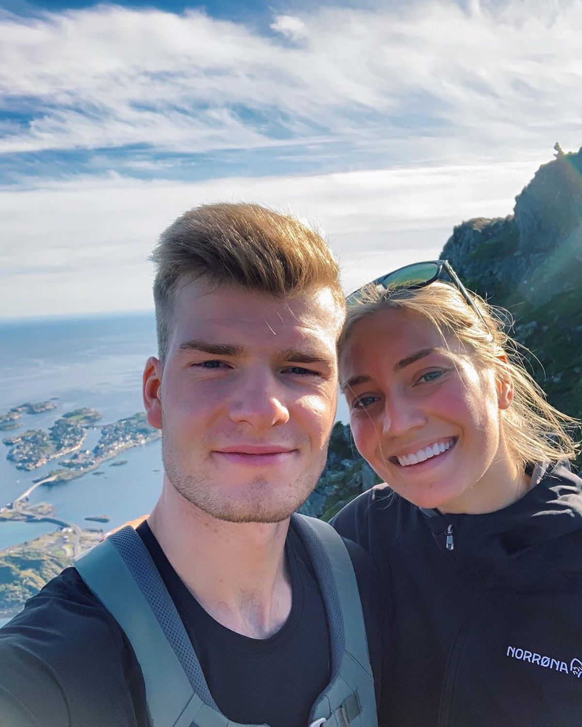 FOTO Pentru ea a umilit România! Frumoasa blondă nu ratează niciun meci al starului norvegian