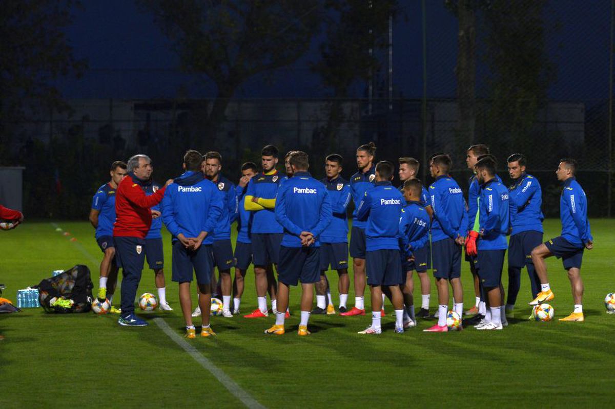 ROMÂNIA U21 - MALTA U21. Asta mai lipsea! Răzvan Burleanu, „secundul” lui Stoichiță!  Ce s-a întâmplat la ultimul antrenament + Man și Moruțan, în premieră în Ghencea