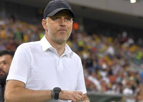 Probleme la FCSB » Edward Iordănescu și colaboratorii săi au COVID-19